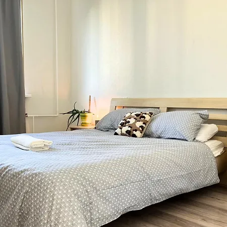 Cosy & Spacious Flat In Apartment *